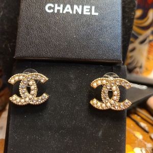 Chanel gold tone Pearl and rhinestone earrings